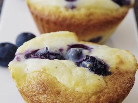 Blaubeermuffins mit Vanilleguss