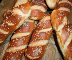 Brezeln oder Laugenbrötchen