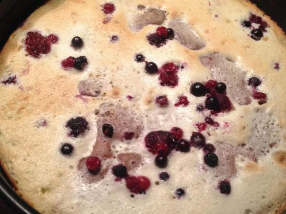 Waldbeeren Kuchen mit Mascarponecreme