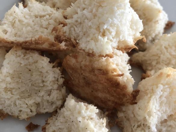 Low Carb / Keto Kokosmakronen