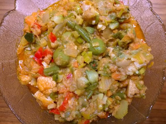 Antipasto (süß-sauer Gemüse-Allerlei)