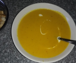 Kürbis-Kokos-Suppe von Finessen 1/2016