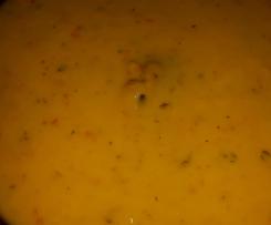 Kürbiscremesuppe mit Erdnüssen