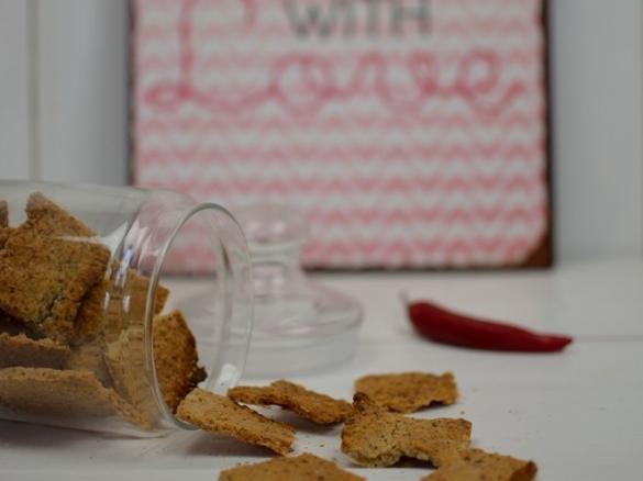 Low Carb Mandel Parmesan Cracker