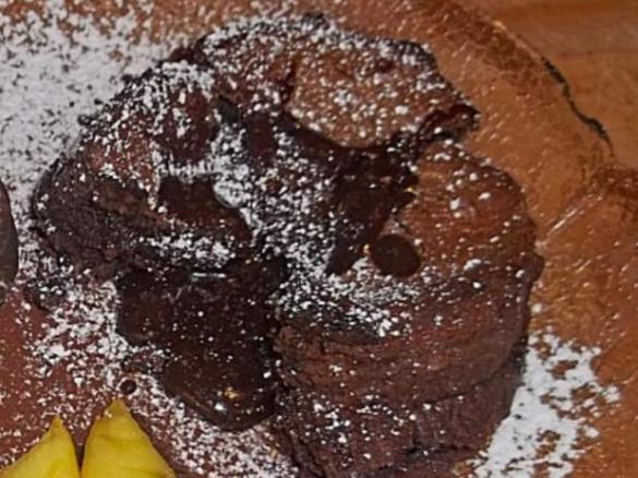 Petit Gateau - Schokoladenküchlein mit flüssigem Kern