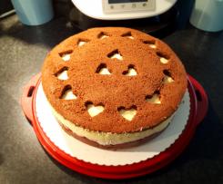 Eierlikör-Kirsch-Torte