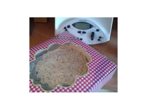 Variation von Himbeerkuchen mit Stracciatellasahne