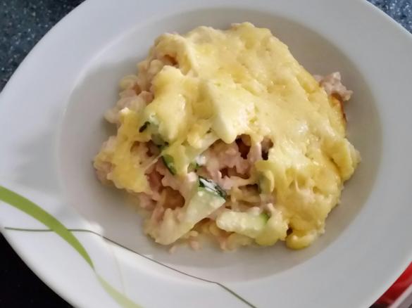 Zucchini/ Nudelauflauf