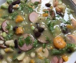 Bohneneintopf  Dreierlei mit Cabanossi und Wiener Würstchen