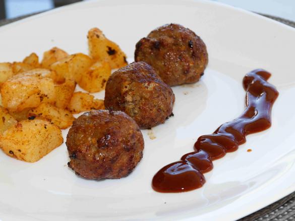 Albondigas mit Datteln (Hackfleischbällchen)