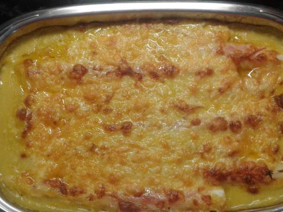 Überbackene Spargel-Schinken-Rollen