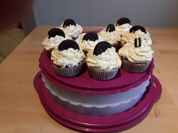 Oreo cupcakes mit Keksfüllung