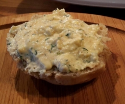 Lachs-Frischkäse-Aufstrich mit Ei