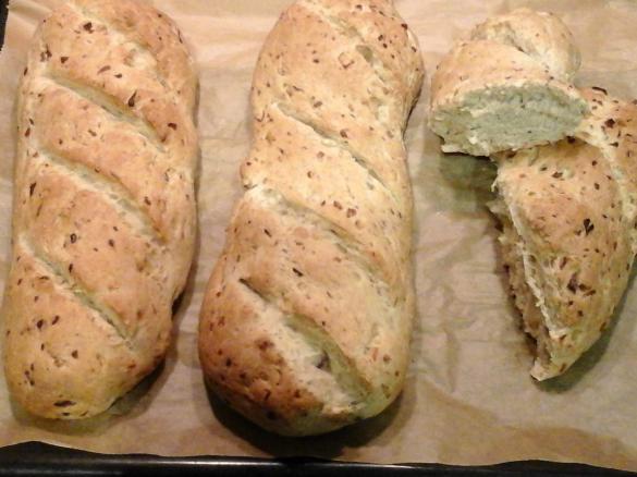 3 kleine Zwiebelbrote
