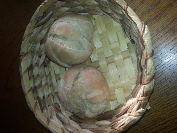 Variation von Dinkel-Roggen-Brötchen