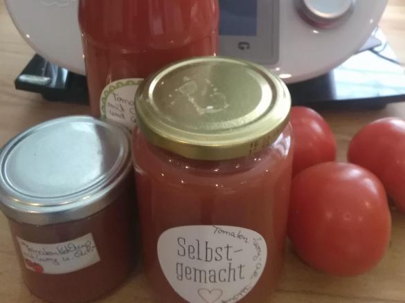 Geli's Tomatenketchup mit Curry