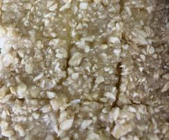 Apfelkuchen mit Apfelmus und Zuckerglasur
