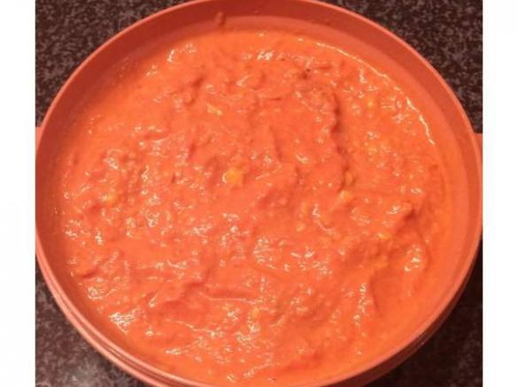 Thunfisch-Tomaten-Sosse mit Mais