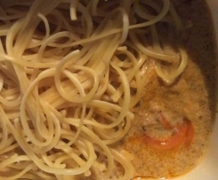 Nudeln mit Thunfischsosse