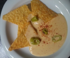 Käsedip für Tortillachips oder Nachos