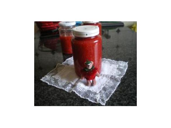 Erdbeermarmelade mit Cointreau