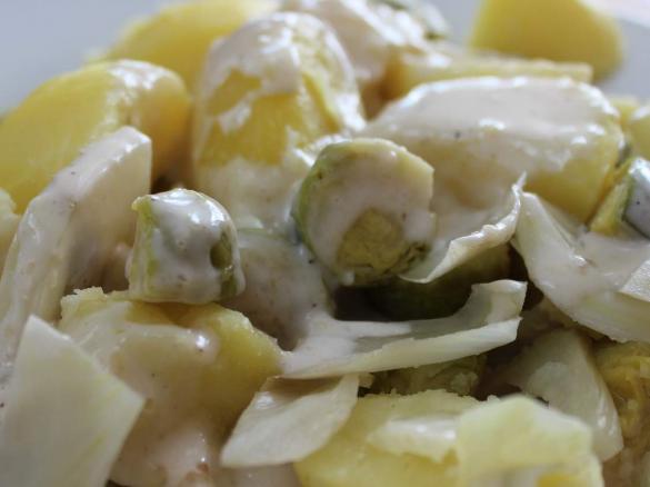 Rosenkohl italienisch mit Kartoffeln & Parmesansauce