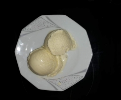 Holunderblüten-Minz-Cremeeis überraschend lecker