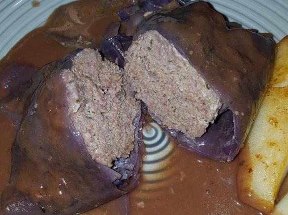 Rotkohlrouladen / Kohlrouladen mit Kartoffeln
