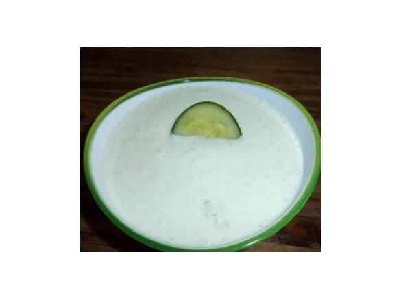 gladdy88: Zaziki / Tsatsiki / Tzaziki  mit Schmand u. Joghurt