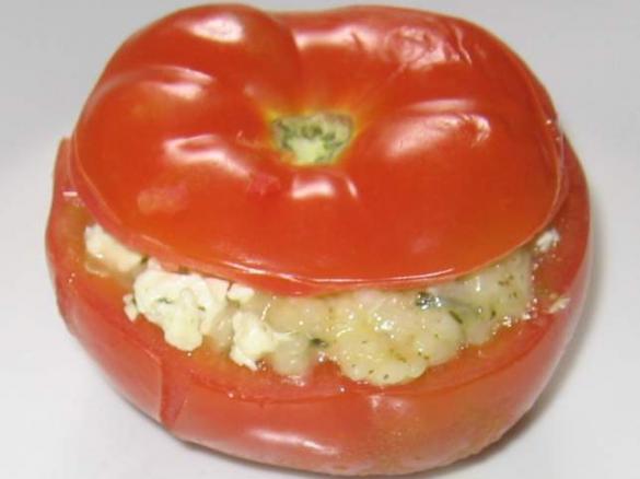 Gefüllte Risotto-Fleischtomaten mit Fetakäse