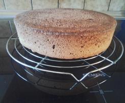 Dunkler Bisquit für Schwarzwaldes Kirschtorte