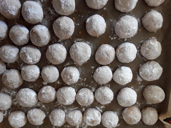 Walnuss-Schneeballen
