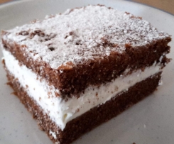 Schokoschnitte mit -JoghurtSahne Füllung   Blechkuchen