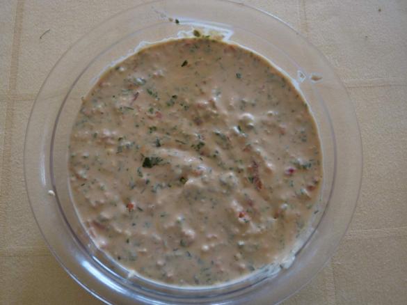 Paprika-Feta-Frischkäseaufstrich