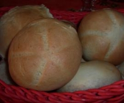 Rene Sehr weiche Brötchen ..