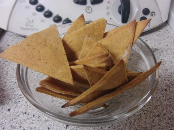 Tortilla-Chips mit Maismehl selbst gemacht