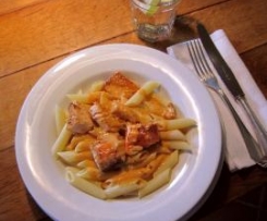 Leichte Lachs Pasta in Kokosmilch