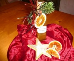 Weihnachtlicher Orangenlikör