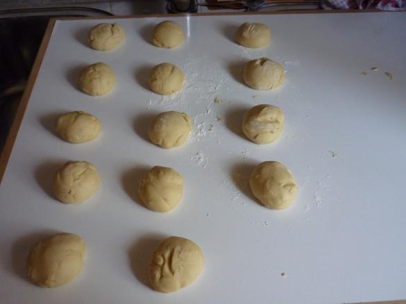 Pizzazungen mit selbstg. Pizzasauce