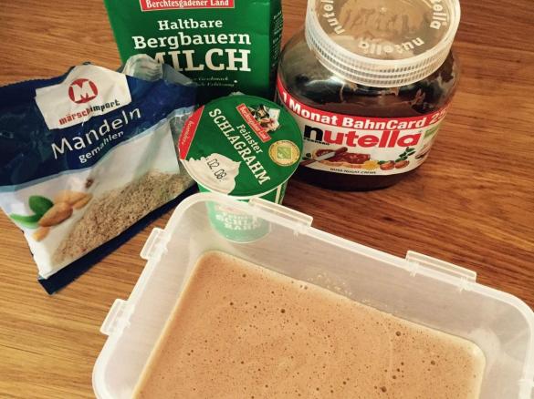 Nutella-Nuss-Eis zum Dahinschmelzen