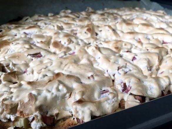 Rhabarberkuchen vom Blech