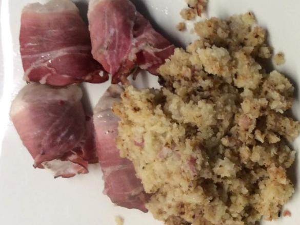 Hähnchenbrust im Speckmantel m. Blumenkohlreis