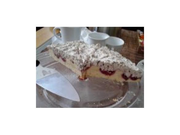 Himbeerkuchen mit Stracciatellasahne