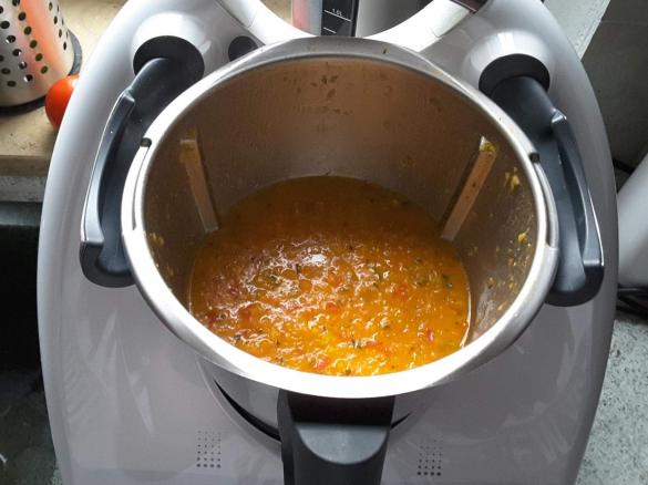 Tomaten-Zucchini Soße Aufstrich