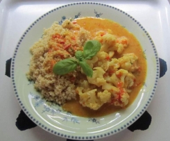 Scharfes Blumenkohlcurry mit Couscous