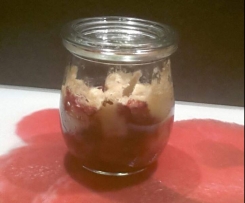Apfel-Beeren-Crumble