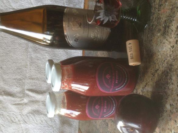 Pflaumen-Rotwein Sauce