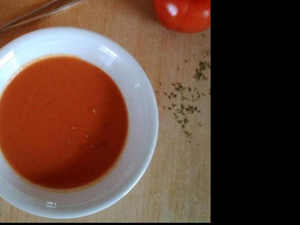Tomatensuppe aus frischen Tomaten...superschnell und superlecker!