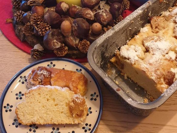 Quarkstollen mit Marzipan