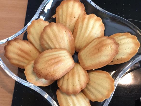 Dinkel Madeleines (kleine Portion & weniger süß)